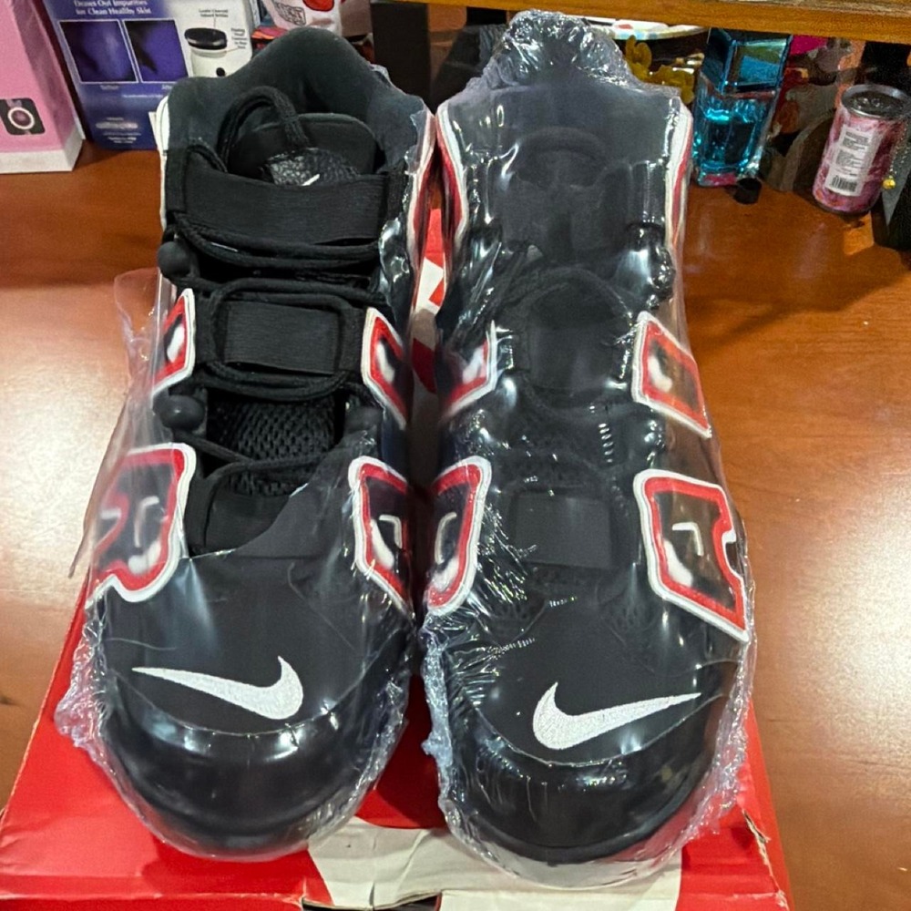Nike Vapor Untouchable 3 black & red football cleats